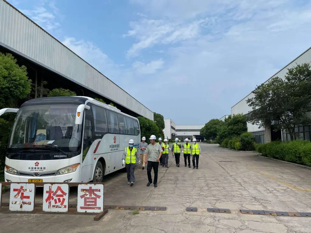 The owner representative of Zhuzhong (China) Construction Engineering Co., Ltd. visited the Yixing Processing Base for inspection